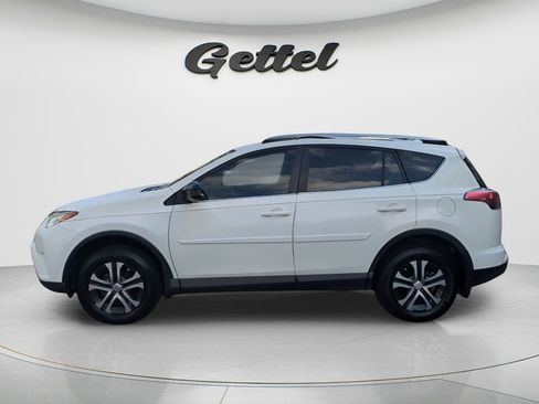 Used 2017 Toyota RAV4 LE image 2