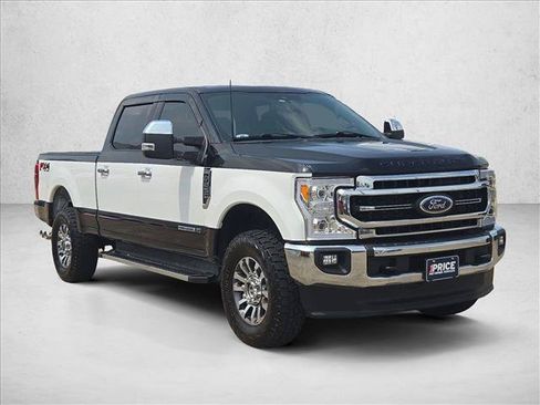 Used 2022 Ford F250 Lariat w/ Lariat Value Package AWD/4WD image 3