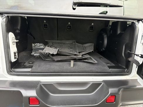 Used 2023 Jeep Wrangler Unlimited Rubicon 4xe w/ Cold Weather Group image 29