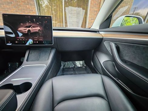 Used 2022 Tesla Model 3 Long Range AWD/4WD image 53