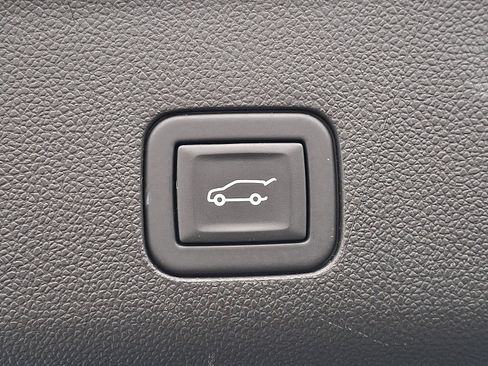 Certified 2023 Cadillac Escalade ESV Sport Platinum w/ LPO, ONYX Package AWD/4WD image 26
