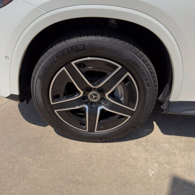 Used 2023 Mercedes-Benz GLC 300 4MATIC image 10