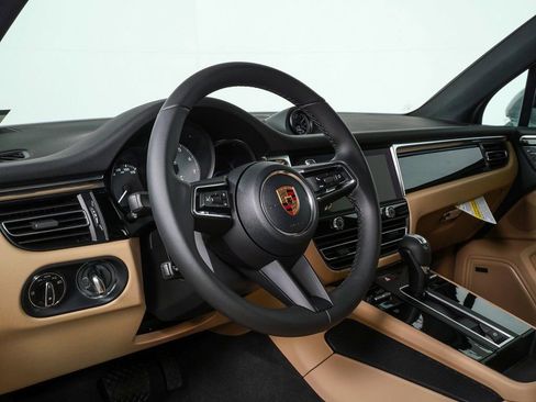 New 2026 Porsche Macan S image 4