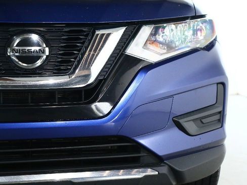 Used 2020 Nissan Rogue SV image 7