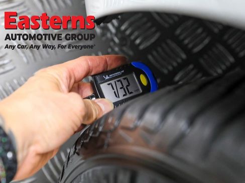 Used 2018 Tesla Model 3 Long Range image 24