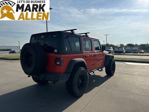 Used 2018 Jeep Wrangler Unlimited Sport S AWD/4WD image 5