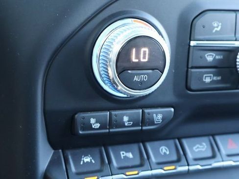 Used 2019 GMC Sierra 1500 SLT w/ SLT Premium Plus Package image 28