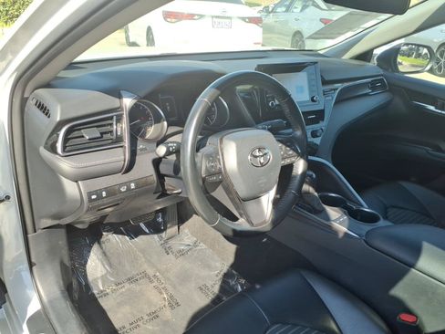 Used 2023 Toyota Camry SE FWD image 13