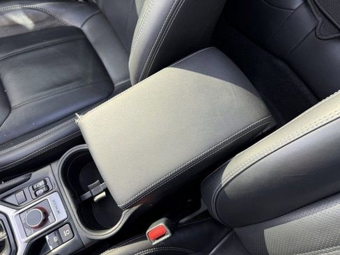 Used 2021 Subaru Forester Limited image 27