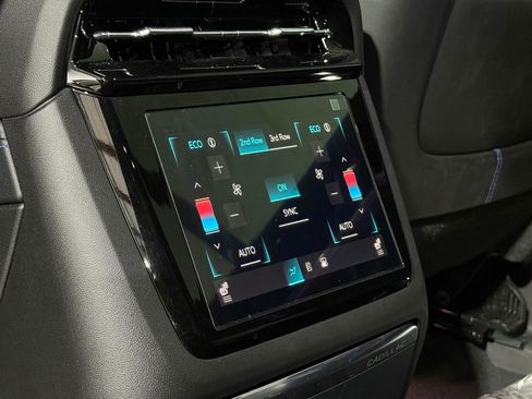 New 2025 Cadillac Escalade IQ Luxury 1 w/ Smart Trailering package image 44