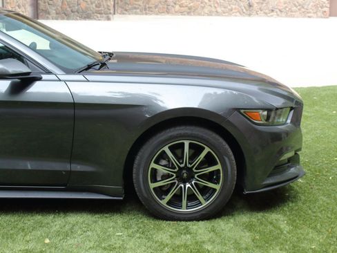 Used 2017 Ford Mustang Coupe RWD image 18