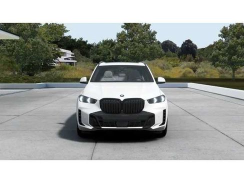 New 2026 BMW X5 xDrive50e w/ M Sport Package AWD/4WD image 3