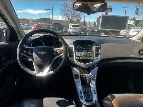 Used 2011 Chevrolet Cruze LT image 17