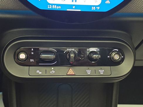 Certified 2025 MINI Cooper S image 21