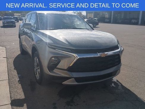 Certified 2023 Chevrolet Blazer LT w/ Driver Confidence Package FWD image 9
