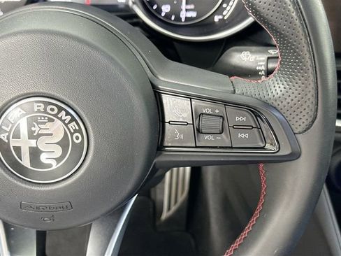 Used 2023 Alfa Romeo Giulia Estrema AWD/4WD image 25