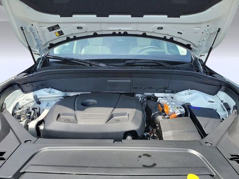 New 2024 Volvo XC90 T8 Ultimate w/ Protection Package Premier image 35
