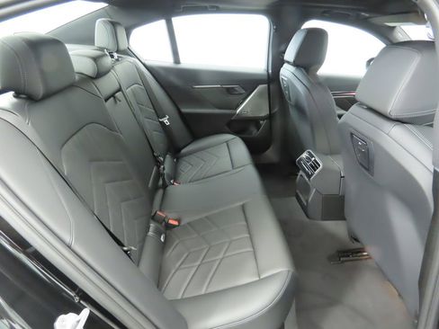 New 2026 BMW i5 eDrive40 w/ M Sport Package image 21