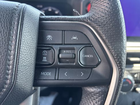 Certified 2024 Toyota Tacoma TRD Off-Road AWD/4WD image 21