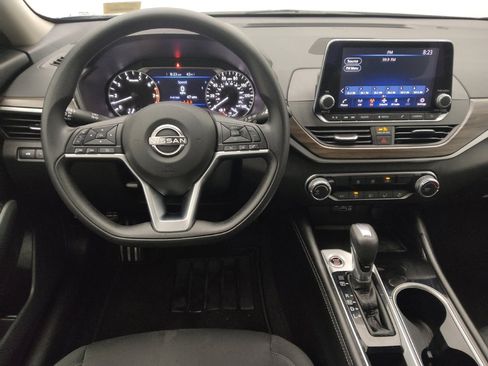 Used 2023 Nissan Altima 2.5 SV image 22