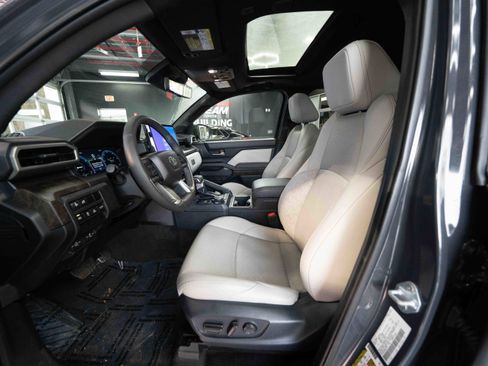 Used 2024 Toyota Tacoma Limited image 9