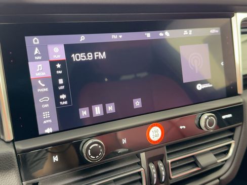 Used 2026 Porsche Macan image 23