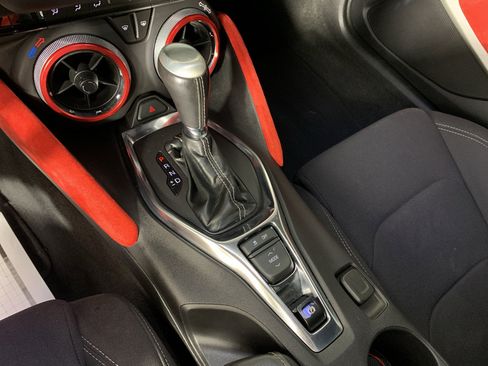 Used 2020 Chevrolet Camaro LT RWD image 25
