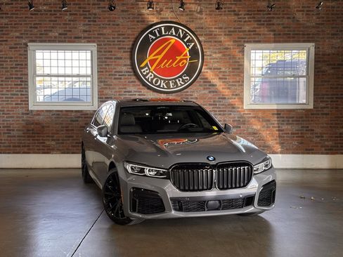 Used 2022 BMW 750i xDrive w/ Executive Package image 1