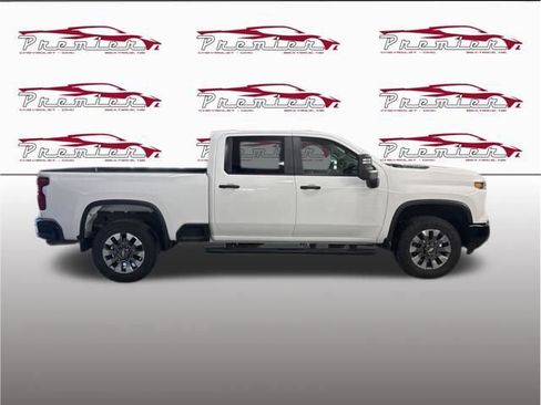 Used 2024 Chevrolet Silverado 2500 Custom w/ Custom Value Package AWD/4WD image 8