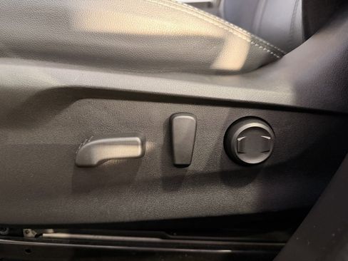 Used 2022 Subaru Forester Limited image 29