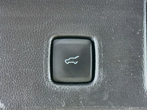 Used 2025 Ford Escape ST-Line Select AWD/4WD image 28