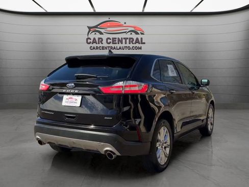 Used 2022 Ford Edge Titanium w/ Equipment Group 301A AWD/4WD image 5