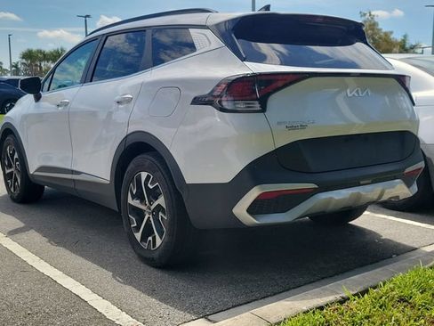 Certified 2025 Kia Sportage EX w/ Premium Package FWD image 4