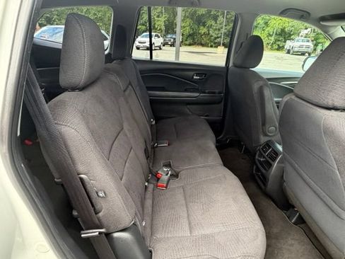 Used 2018 Honda Pilot LX image 23
