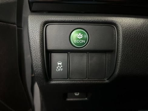 Used 2017 Honda Accord LX image 14