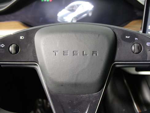 Used 2023 Tesla Model X AWD/4WD image 11