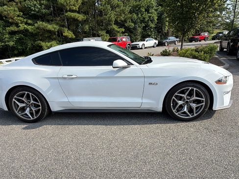Used 2019 Ford Mustang GT w/ GT Performance Package RWD image 7