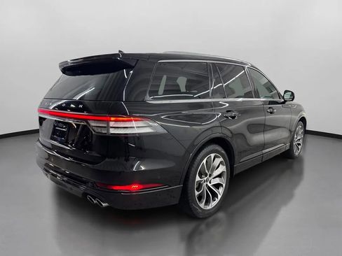 Used 2021 Lincoln Aviator Grand Touring w/ Equipment Group 302A AWD/4WD image 10