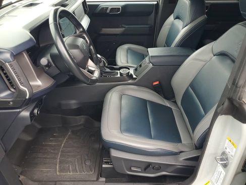 Used 2023 Ford Bronco Outer Banks AWD/4WD image 5