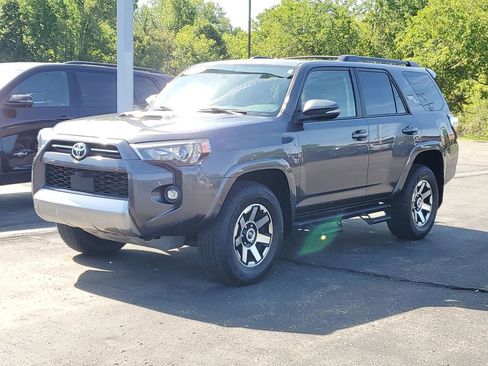 Used 2023 Toyota 4Runner TRD Off-Road Premium w/ Off Road Premium Plus Package AWD/4WD image 2