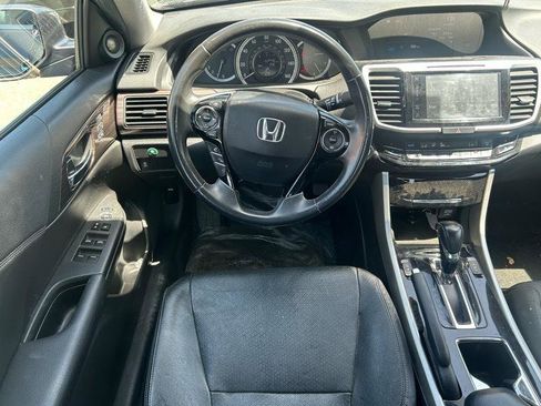 Used 2017 Honda Accord EX-L image 9
