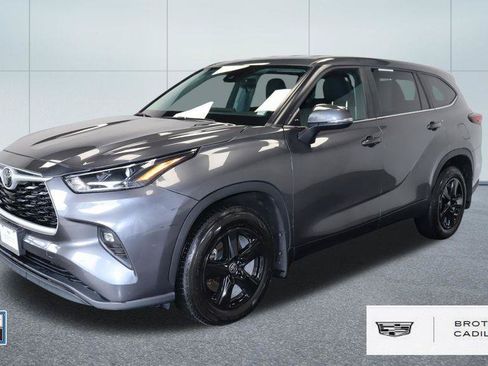 Used 2025 Toyota Highlander Limited AWD/4WD image 1