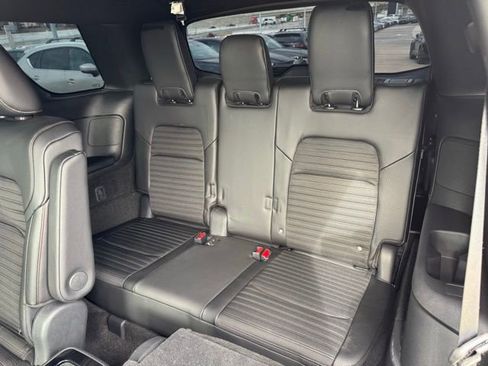 Used 2025 Nissan Pathfinder Rock Creek image 16