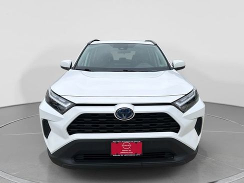 Used 2024 Toyota RAV4 XLE AWD/4WD image 9