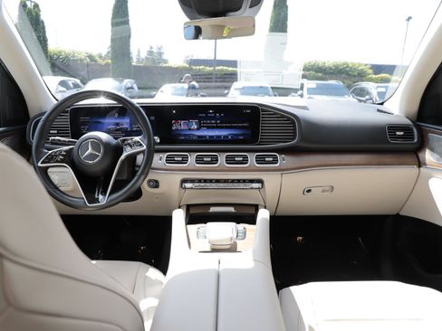 Used 2024 Mercedes-Benz GLE 350 4MATIC image 14