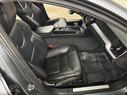 Used 2020 Volvo S60 T5 Momentum w/ Protection Package Premier image 19