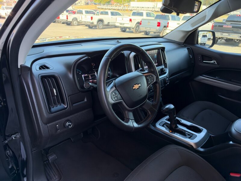 Used 2018 Chevrolet Colorado LT w/ Redline Special Edition RWD image 18