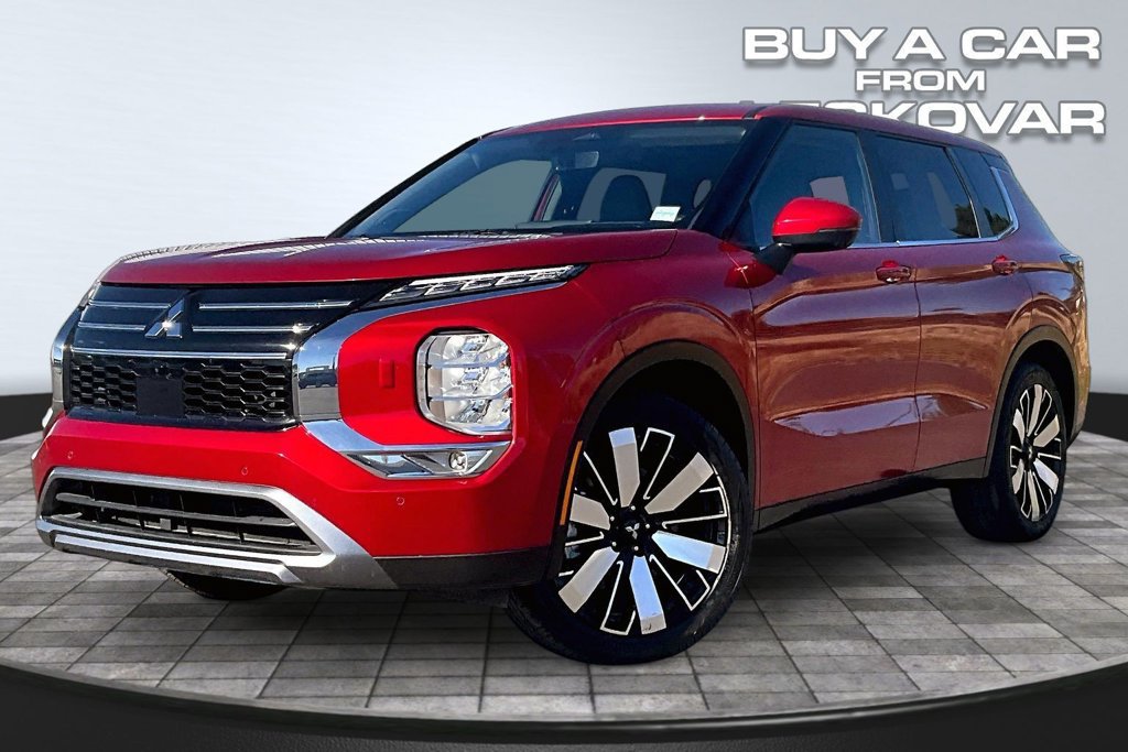 Used 2025 Mitsubishi Outlander AWD image 12