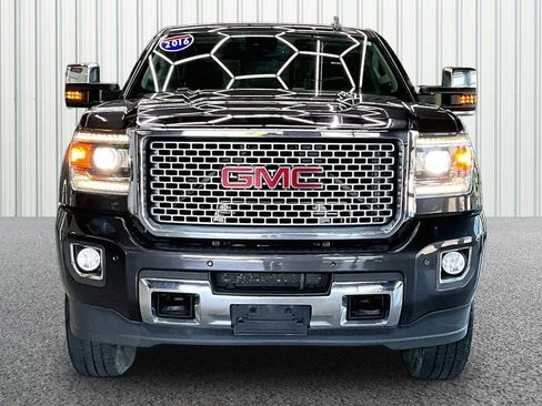 Used 2016 GMC Sierra 3500 Denali AWD/4WD image 2
