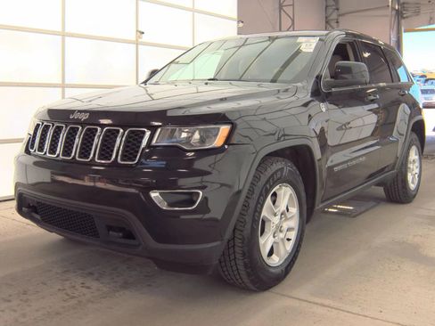 Used 2017 Jeep Grand Cherokee Laredo w/ Quick Order Package 23E AWD/4WD image 1